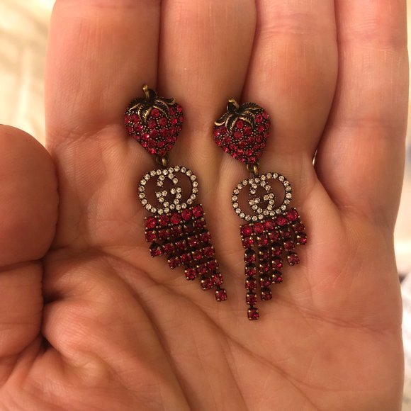 Love These! 🍓 Gucci Strawberry Drop Earrings with Red Crystals🍓NEW IN BOX - Picture 4 of 5